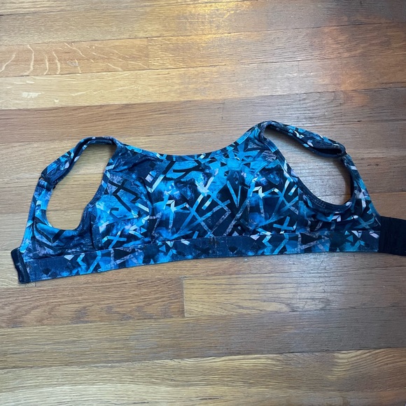 Title Nine Tech Athena 2.0 Sports Bra In Perfect Condition 32D - Picture 3 of 5